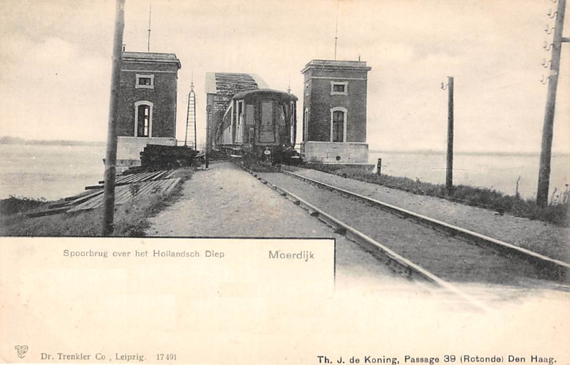 picture postcard with Moerdijk railway bridge